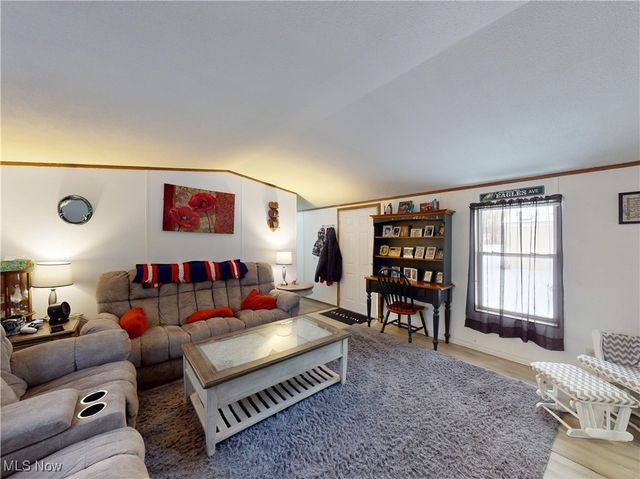 3651 Austin Road N12, Geneva, OH 44041