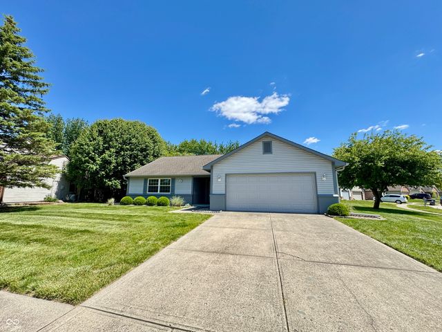 597 Hunting Creek Drive, Greenwood, IN 46142