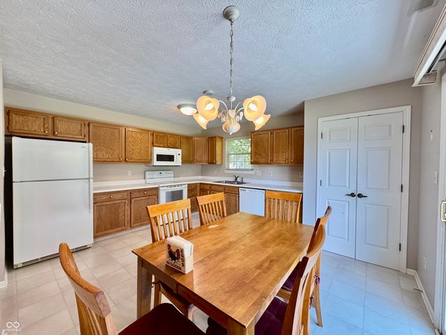 597 Hunting Creek Drive, Greenwood, IN 46142