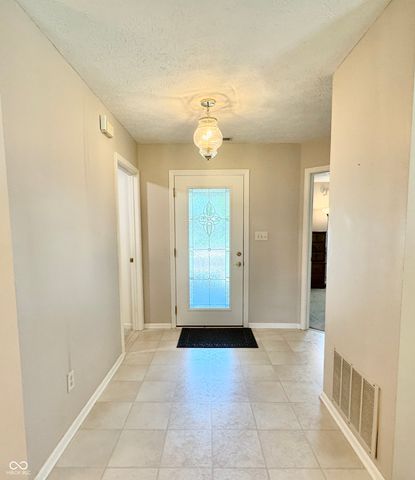 597 Hunting Creek Drive, Greenwood, IN 46142