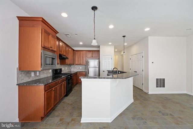 196 DENISON ST, Fredericksburg, VA 22406