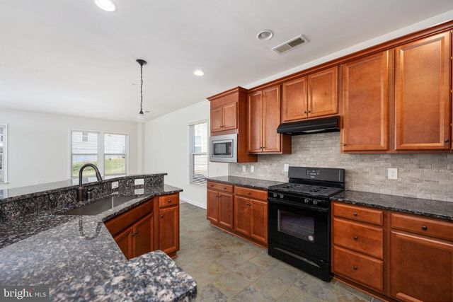 196 DENISON ST, Fredericksburg, VA 22406