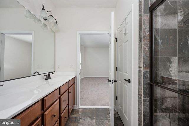 196 DENISON ST, Fredericksburg, VA 22406