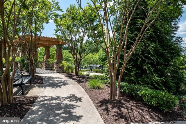 196 DENISON ST, Fredericksburg, VA 22406