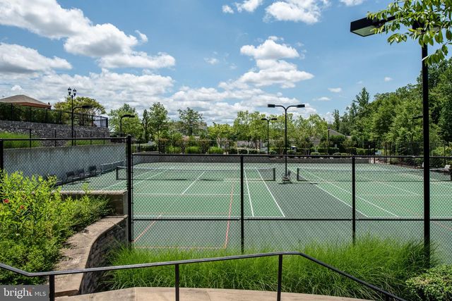 196 DENISON ST, Fredericksburg, VA 22406