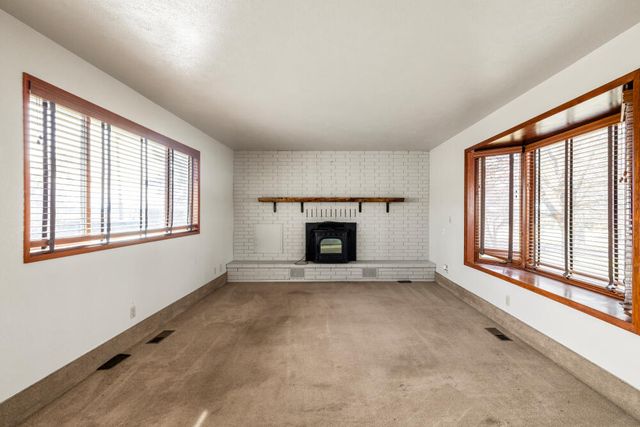 23131 N Poe Valley Road, Klamath Falls, OR 97603