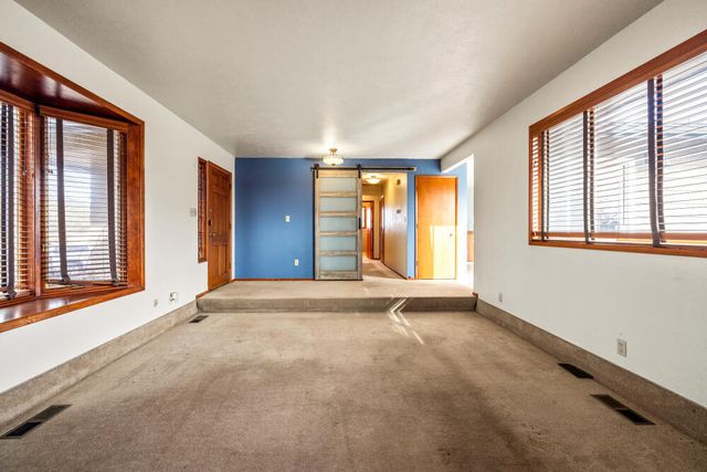 23131 N Poe Valley Road, Klamath Falls, OR 97603