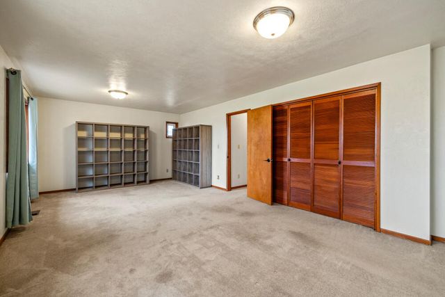 23131 N Poe Valley Road, Klamath Falls, OR 97603