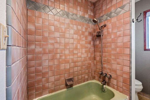 23131 N Poe Valley Road, Klamath Falls, OR 97603