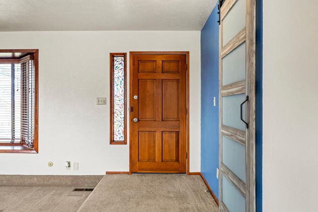 23131 N Poe Valley Road, Klamath Falls, OR 97603