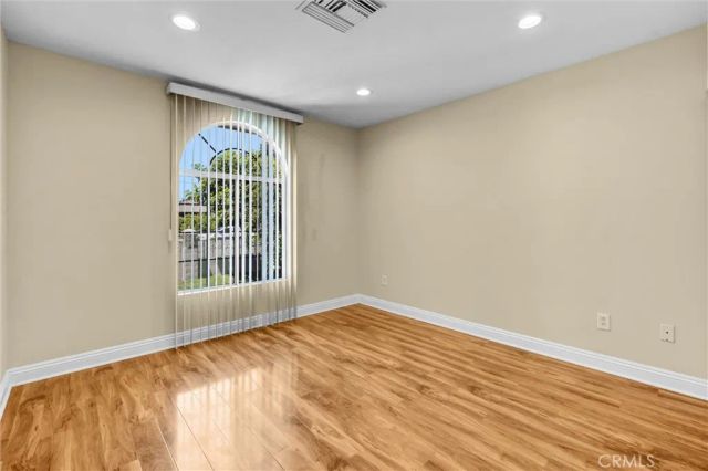6942 Alcove, Los Angeles, CA 91605