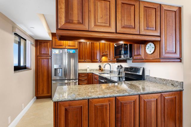 400 Ocean Trail Way 303, Jupiter, FL 33477