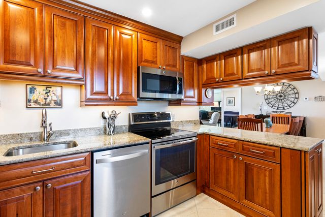 400 Ocean Trail Way 303, Jupiter, FL 33477