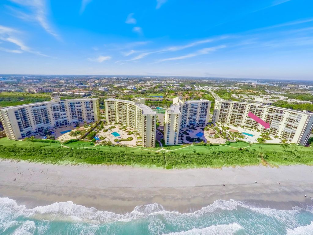 400 Ocean Trail Way 303, Jupiter, FL 33477
