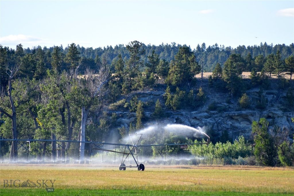 Address unavailable. photo 19