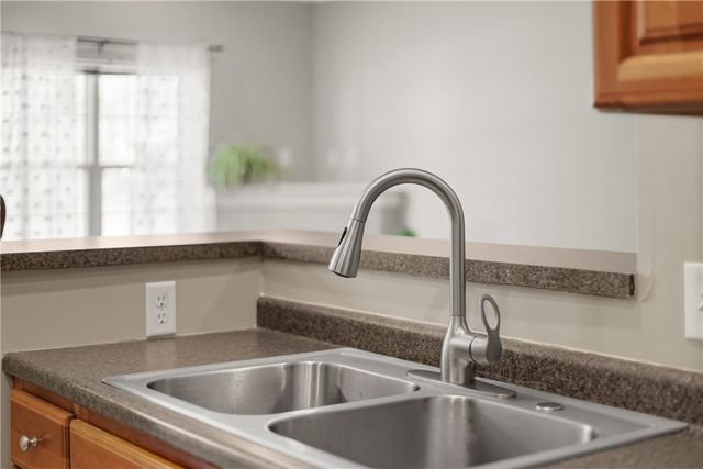 802 Stockton Rdg, Cranberry Twp, PA 16066