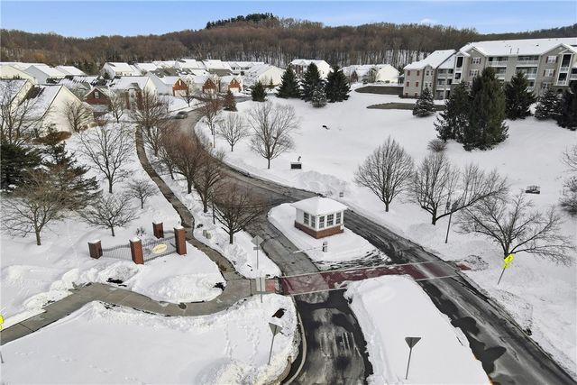 802 Stockton Rdg, Cranberry Twp, PA 16066