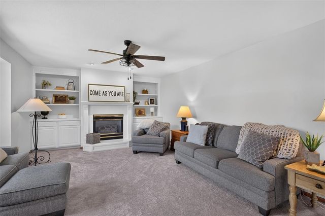 1110 Sandalwood Court SW, Altoona, IA 50009