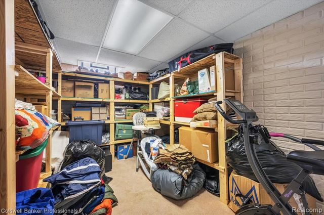 8022 Fox Hollow Road, Goodrich, MI 48438