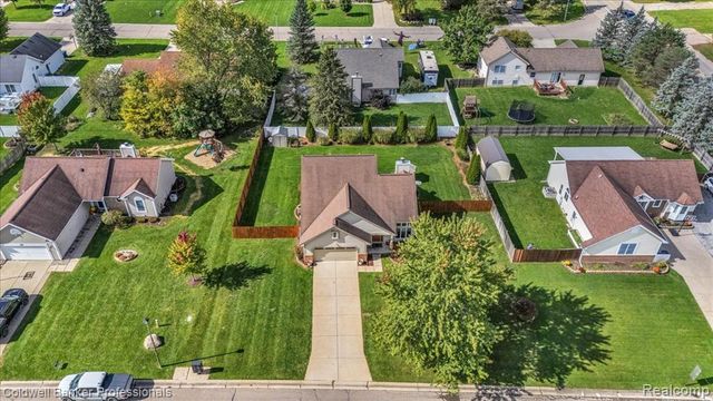 8022 Fox Hollow Road, Goodrich, MI 48438