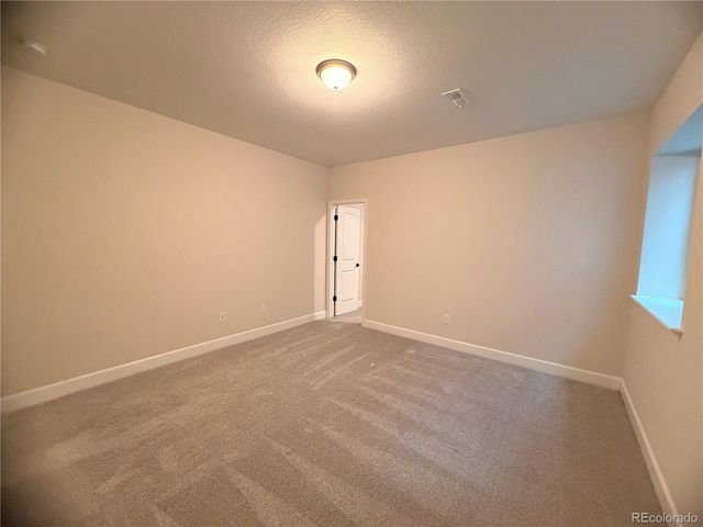 3994 Haleyville Ct, Aurora, CO 80019