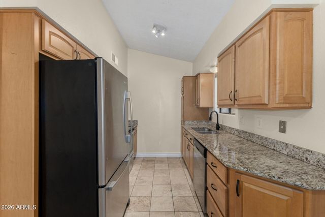 536 N WINTHROP Circle, Mesa, AZ 85213