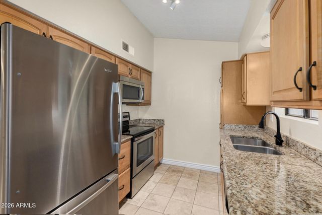 536 N WINTHROP Circle, Mesa, AZ 85213