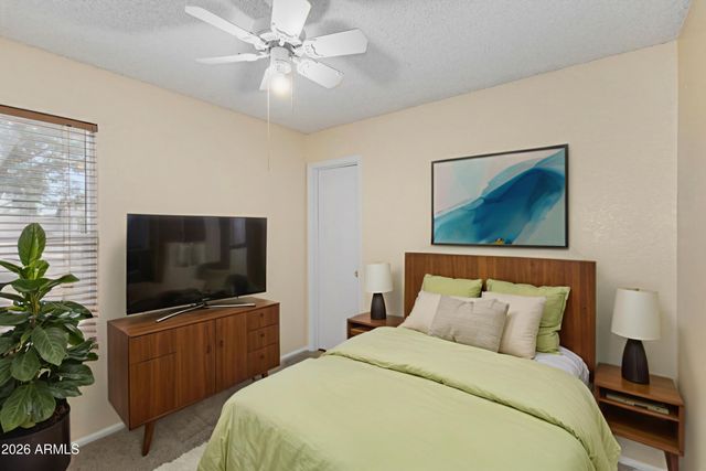 536 N WINTHROP Circle, Mesa, AZ 85213