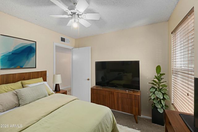 536 N WINTHROP Circle, Mesa, AZ 85213