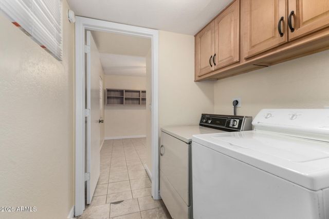 536 N WINTHROP Circle, Mesa, AZ 85213