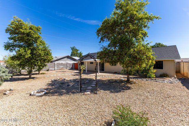 536 N WINTHROP Circle, Mesa, AZ 85213