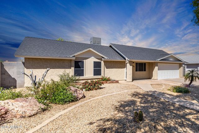 536 N WINTHROP Circle, Mesa, AZ 85213