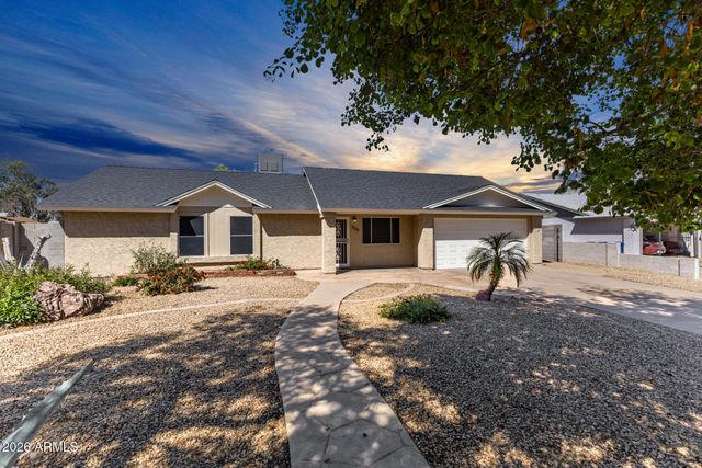 536 N WINTHROP Circle, Mesa, AZ 85213