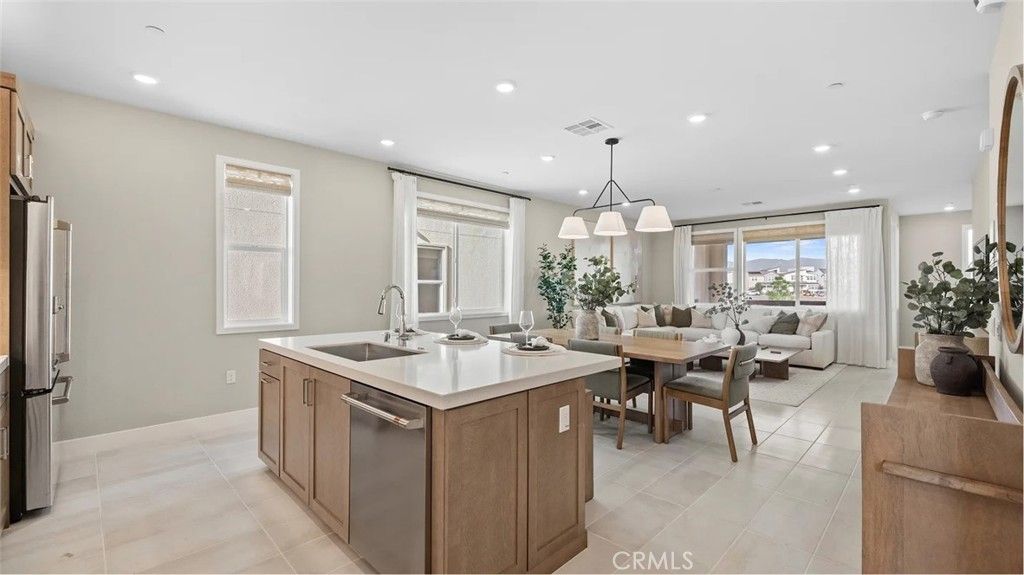 705 Sonia, Irvine, CA 92618 — photo 5