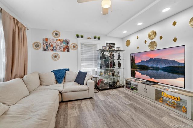 118 Third Avenue, Pelham, NY 10803