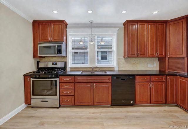 118 Third Avenue, Pelham, NY 10803