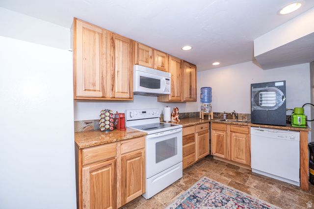 831 W 3900 S, Bountiful, UT 84010