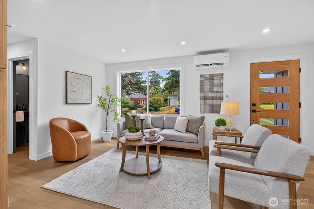 3152 NE 82nd Street, Seattle, WA 98115