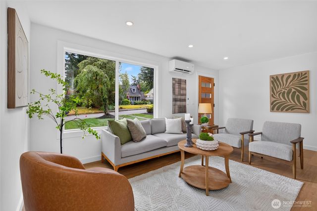 3152 NE 82nd Street, Seattle, WA 98115
