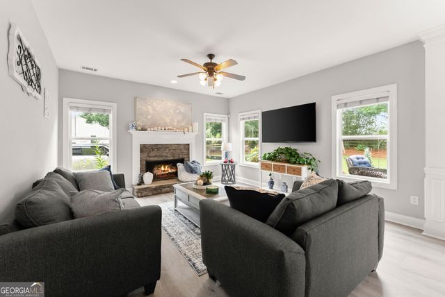 1233 White Columns Drive, Monroe, GA 30656