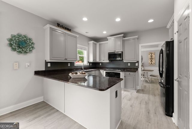 1233 White Columns Drive, Monroe, GA 30656