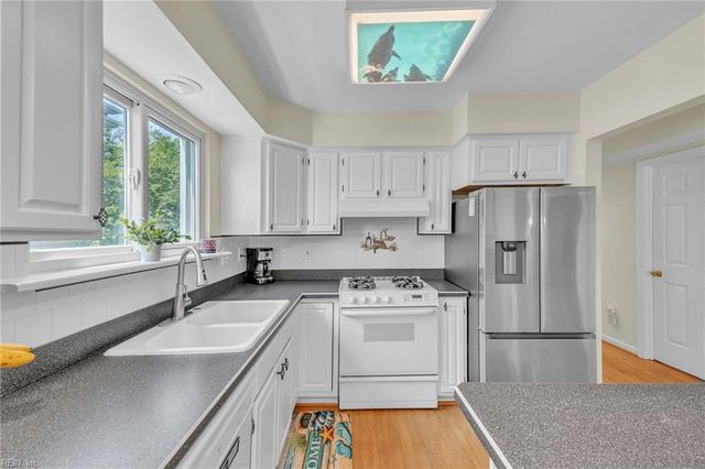 628 Surfside AVE, Virginia Beach, VA 23451