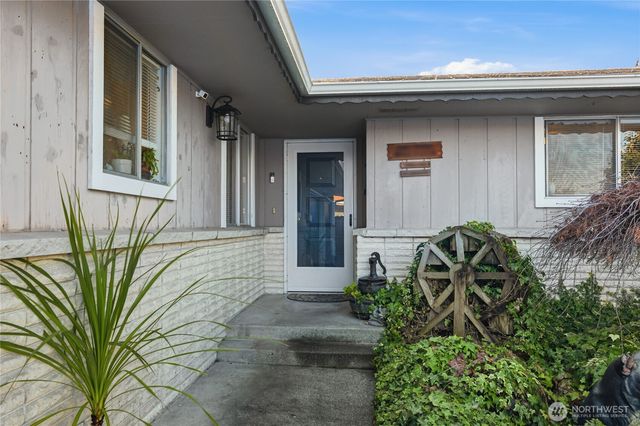 1219 S Highland Avenue, Tacoma, WA 98465