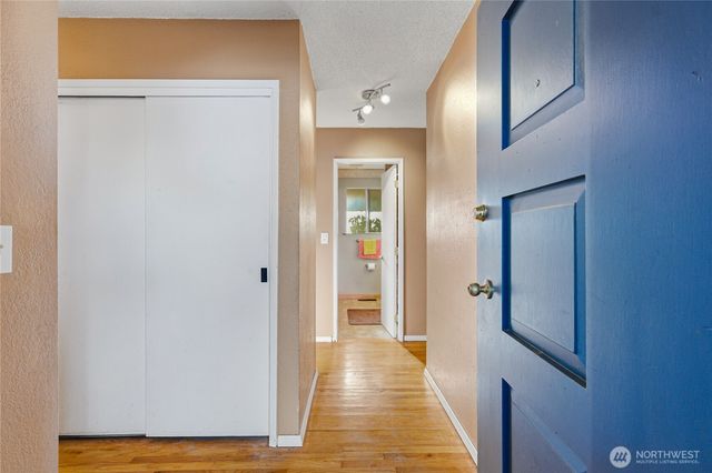 1219 S Highland Avenue, Tacoma, WA 98465