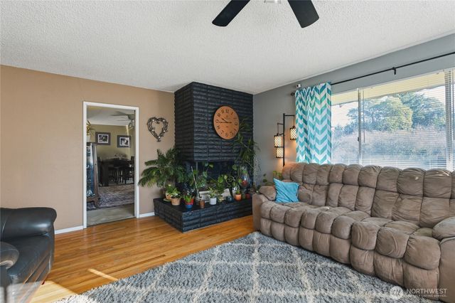 1219 S Highland Avenue, Tacoma, WA 98465