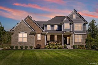 1930 Thorncrest Court, Commerce Twp, MI 48382