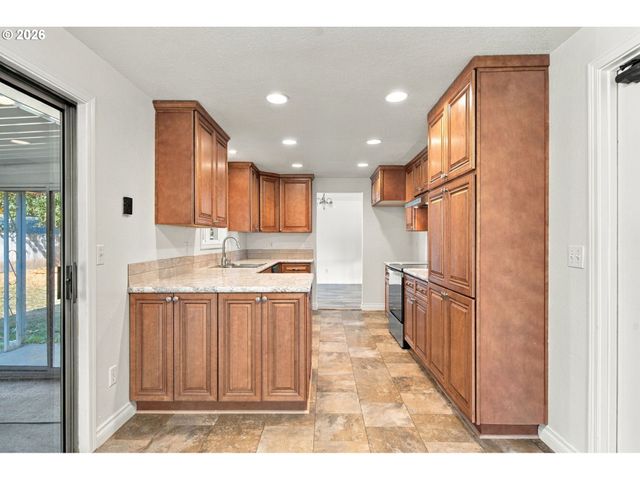 10316 Nw 15TH Ave, Vancouver, WA 98685