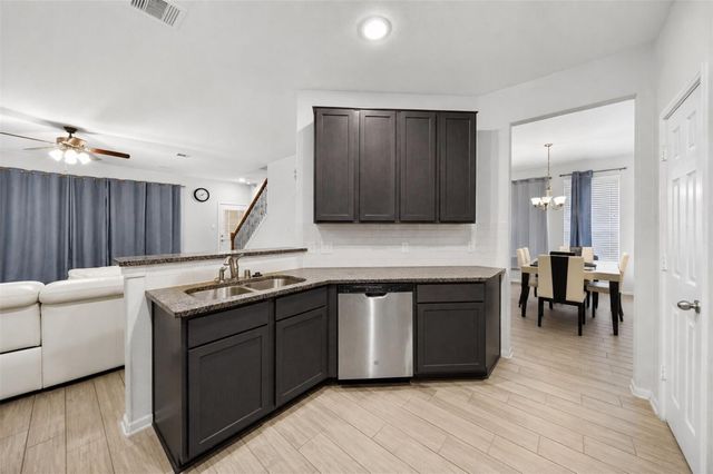 16361 Olive Sparrow Drive, Conroe, TX 77385