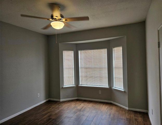 7700 Creekbend Drive 57, Houston, TX 77071