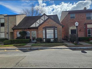 7700 Creekbend Drive 57, Houston, TX 77071